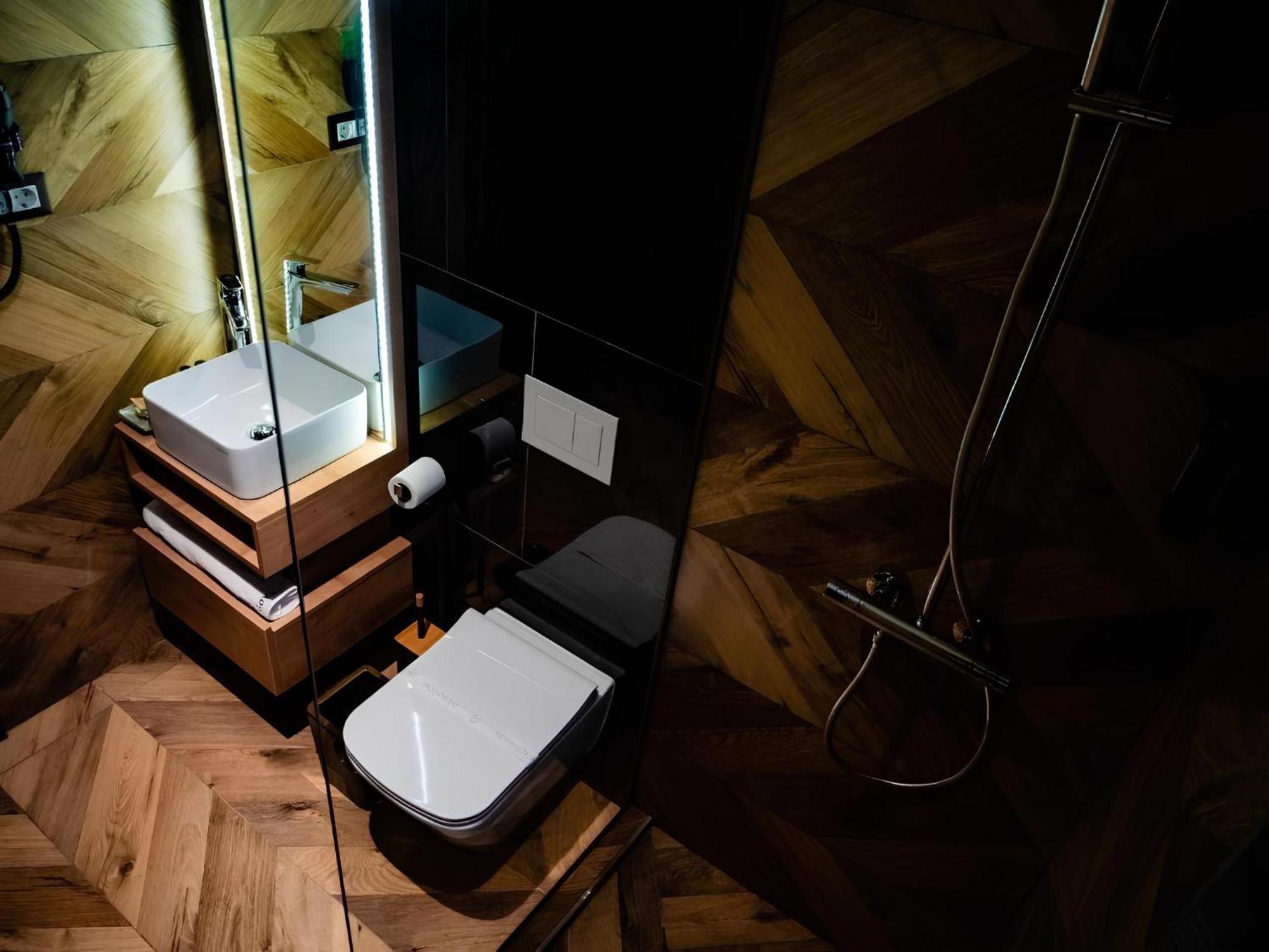 Hotel Goya Boutique Târgu Jiu Exteriör bild